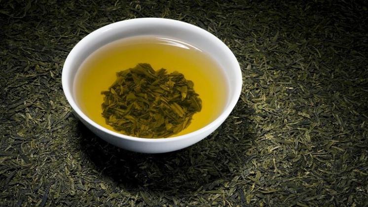 اكتشاف علماء صينيون:الشاي الأخضر وتأثيره المضاد للسرطان