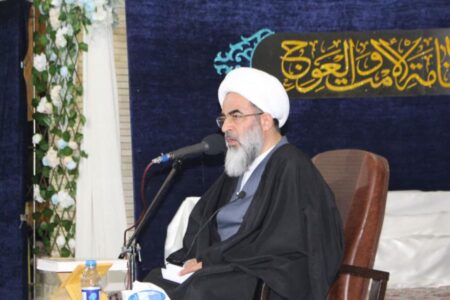  عظمت انقلاب در احیای اسلام، اندیشه ناب مهدویت و تجدید حیات حوزه های علمیه و روحانیت است