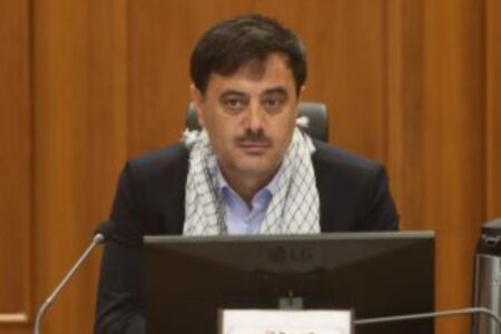 پروژه های شهری با قدرت در حال انجام است/دشمن به‌زودی پشیمان خواهد شد